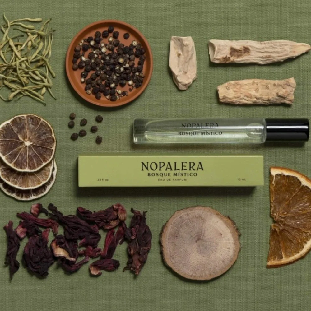 Nopalera Bosque Mistico Spray and Hand Cream Set - Picture 6 of 7